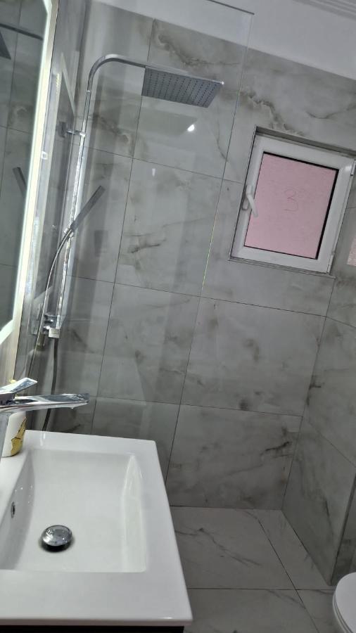 Pirro Luxury Apartment Saranda Kültér fotó